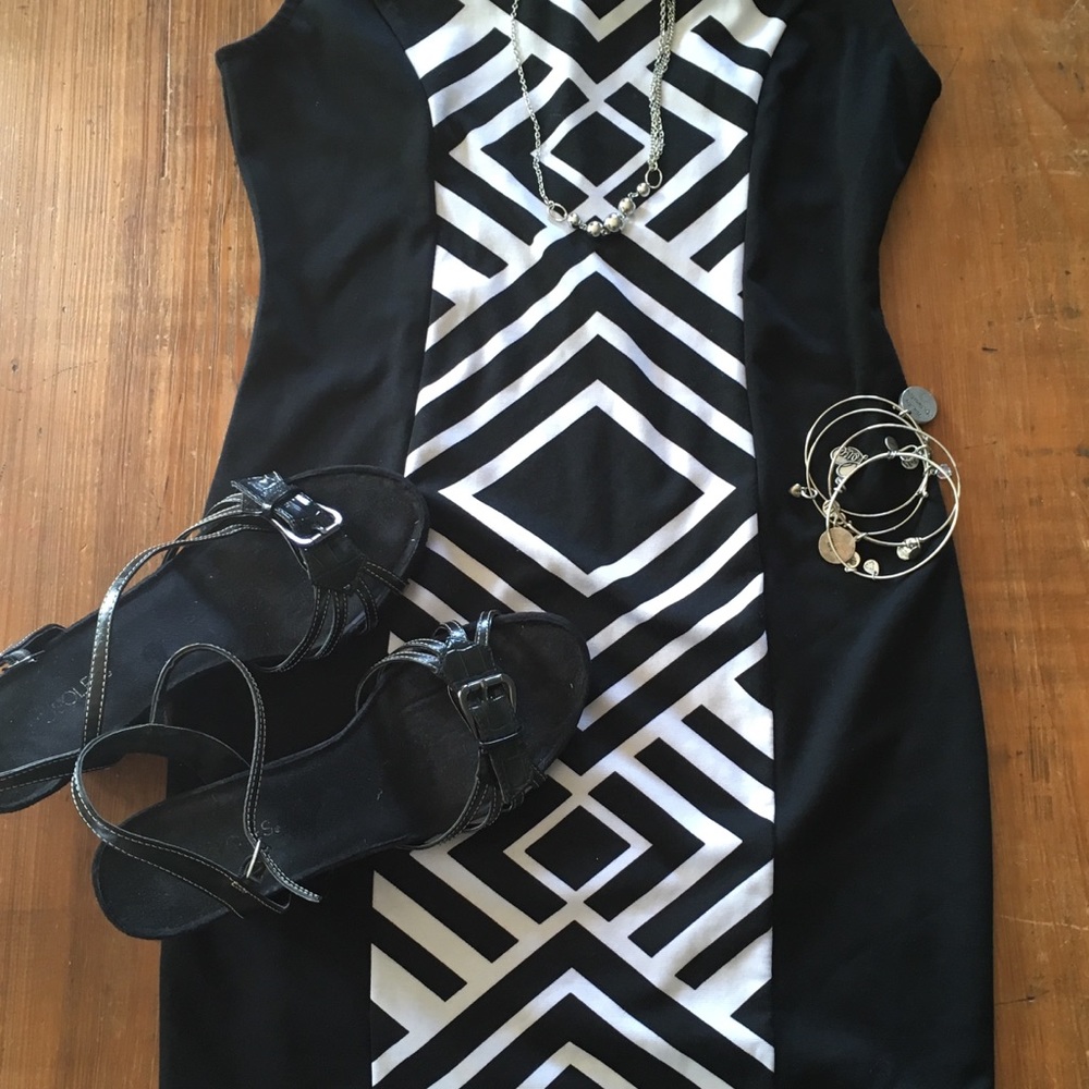 Killer black and white mini dress
